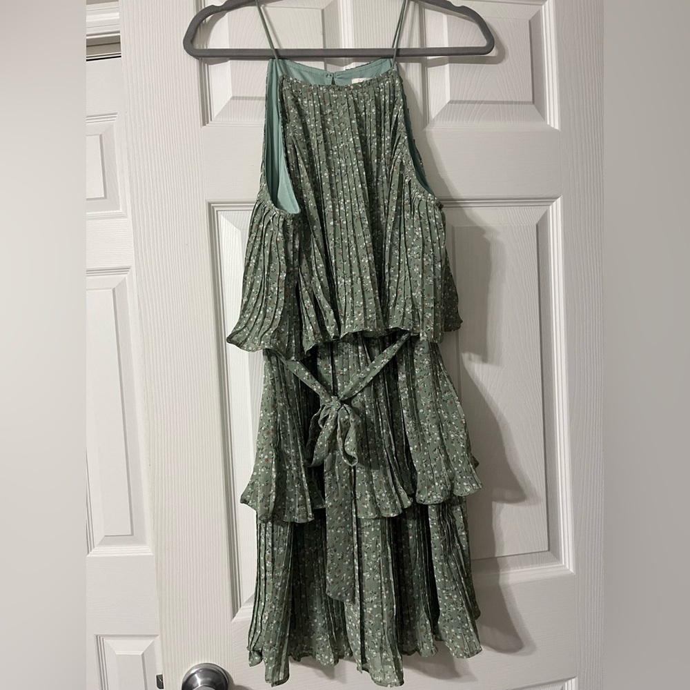 She + Sky Sage Green Floral Tiered Midi Dress